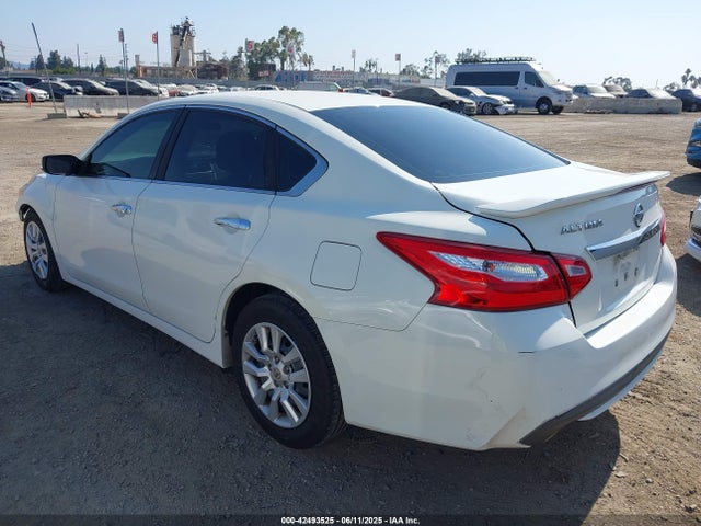 1N4AL3AP9GC254023 Nissan 2016