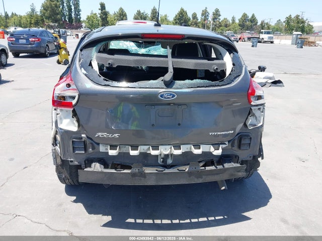 Ford Focus 2015 1FADP3N27FL380525 Image 17