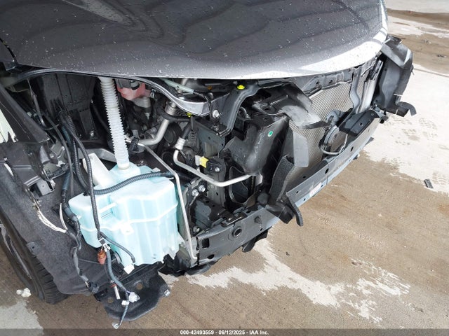 Toyota 2ar-fe 2017 JTMWFREV8HJ708813 Image 17