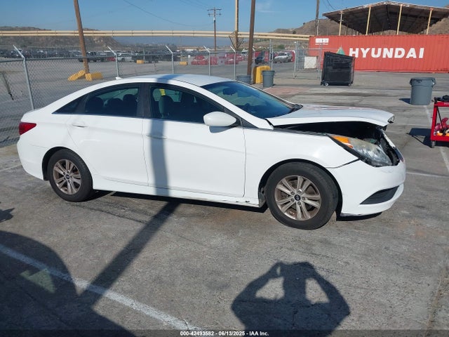Hyundai gamma 2014 5NPEB4AC1EH851573 Image 13