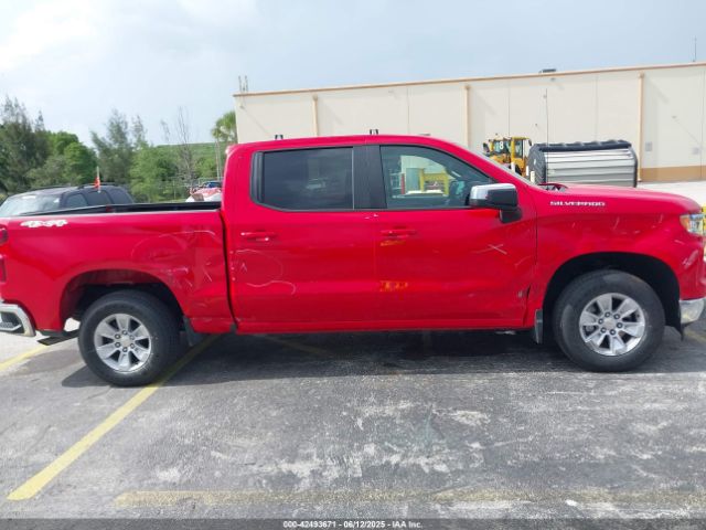 2025 CHEVROLET SILVERADO 1500 1GCUKDED6SZ109138 Photo 5