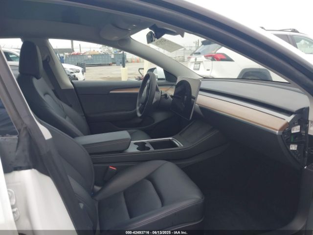 2023 TESLA MODEL 3 5YJ3E1EA5PF496902 Photo 4