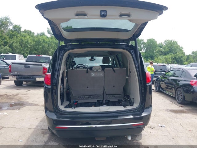 Chrysler Pacifica 2017 2C4RC1BG4HR713161 Image 19