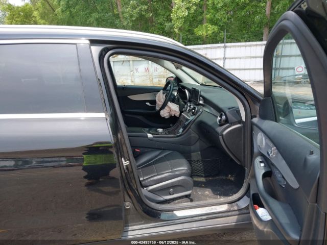 2017 MERCEDES-BENZ GLC 300 WDC0G4KB5HF140727 Photo 4