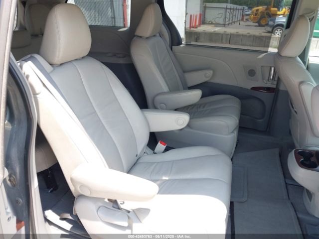 2011 TOYOTA SIENNA 5TDDK3DC0BS015793 Photo 7