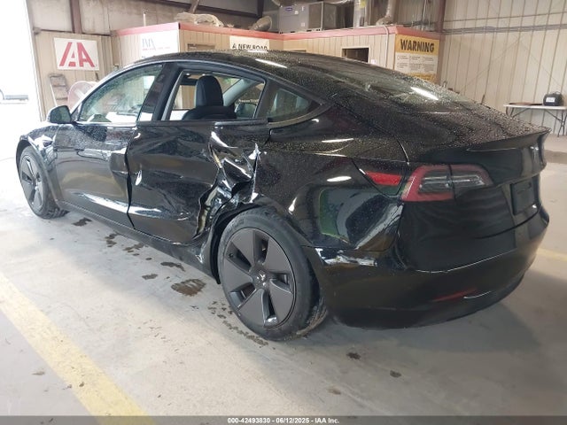 2021 TESLA MODEL 3 5YJ3E1EA7MF986818 Photo 2