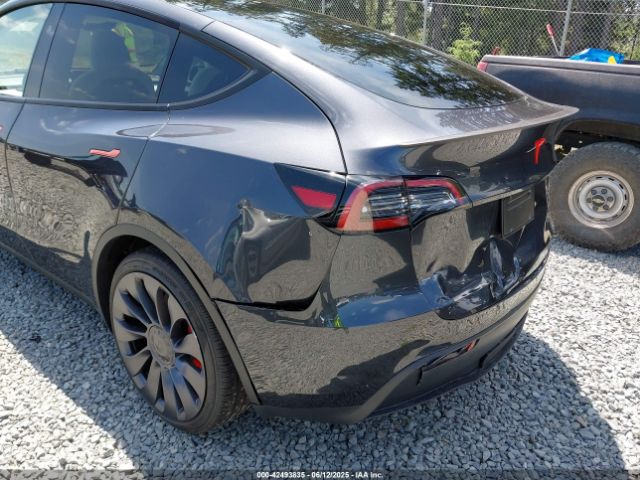 2025 TESLA MODEL Y 7SAYGDEF3SF254196 Photo 5
