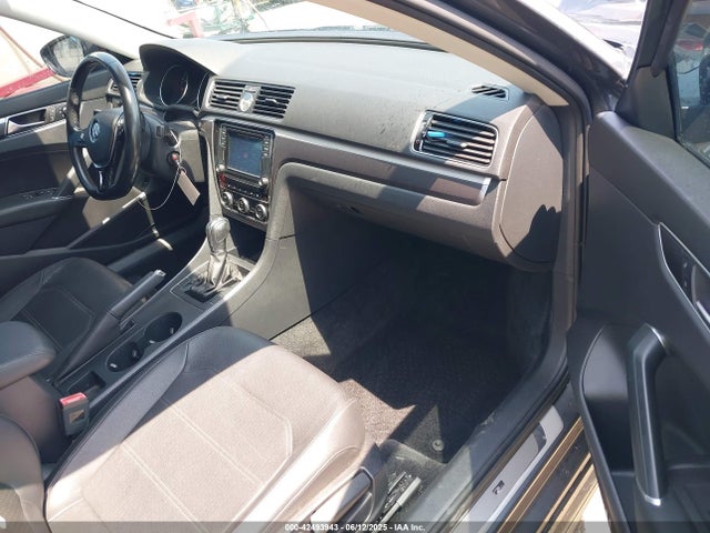 1VWDT7A30HC037681 Volkswagen 1.8 tsi