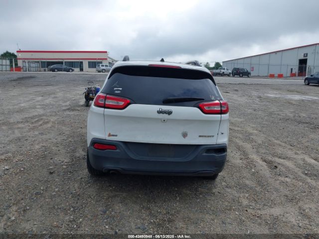 1C4PJLAB6GW190729 Jeep Cherokee Sport