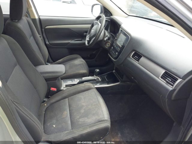 2018 MITSUBISHI OUTLANDER JA4AZ3A38JZ056151 Photo 4