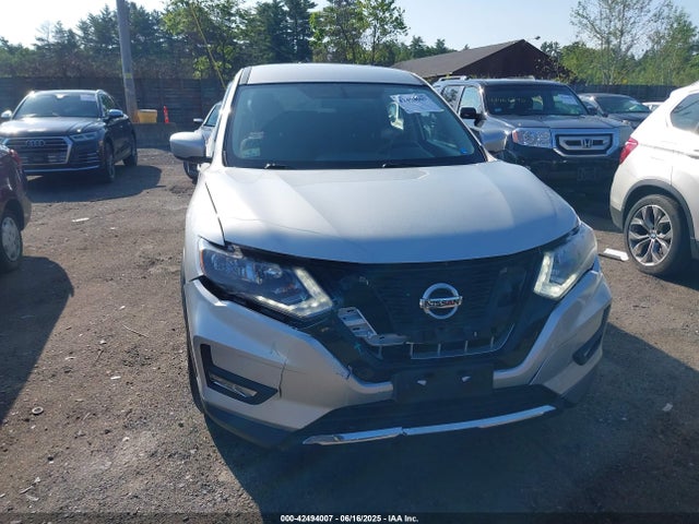 Nissan 2017 2017 JN8AT2MV7HW004332 Image 12