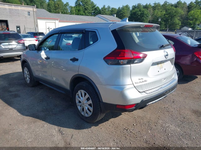 Nissan 2017 2017 JN8AT2MV7HW004332 Image 3