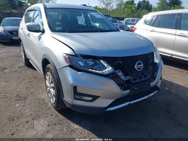 Nissan 2017 2017 JN8AT2MV7HW004332 Image 6