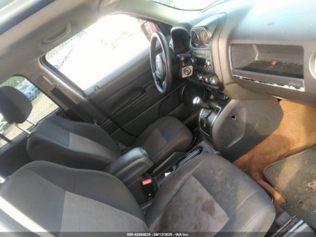 1C4NJPBB4ED853771 Jeep Patriot Sport