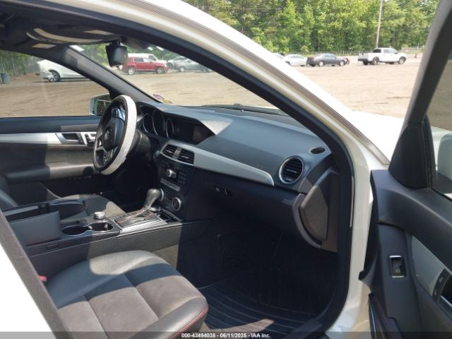 WDDGF8AB7EG225824 Mercedes-Benz C 300 Luxury 4matic/sport 4matic