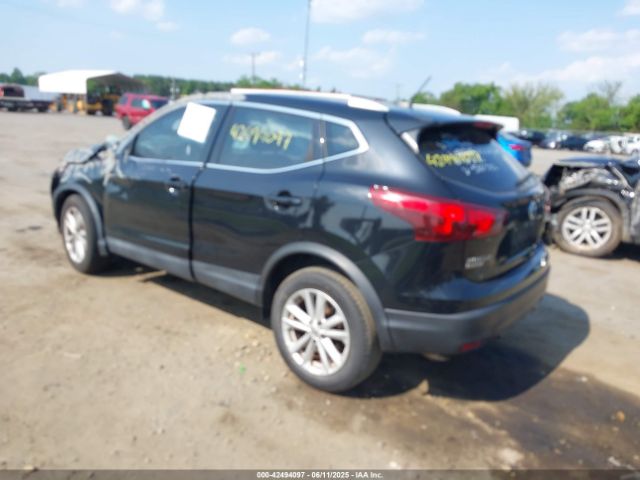 2018 NISSAN ROGUE SPORT JN1BJ1CP7JW500582 Photo 2