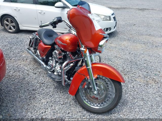 2011 HARLEY-DAVIDSON FLHX 1HD1KBM13BB653747