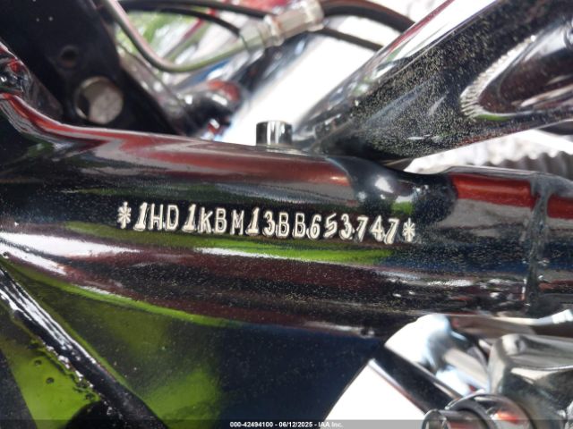 2011 HARLEY-DAVIDSON FLHX 1HD1KBM13BB653747 Photo 9