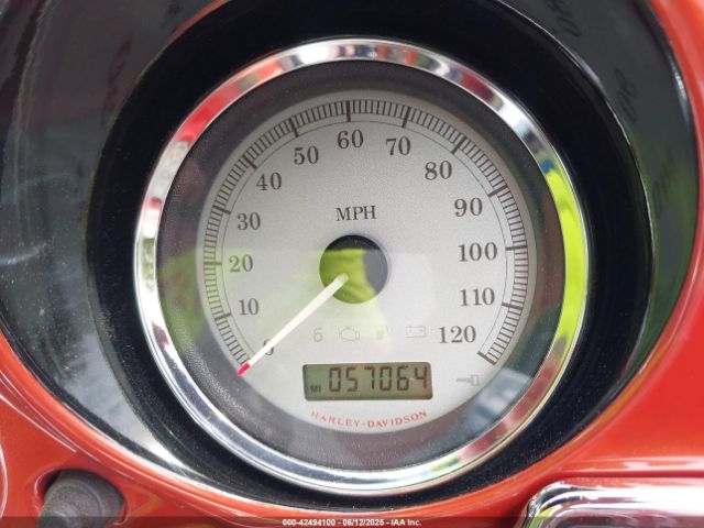 2011 HARLEY-DAVIDSON FLHX 1HD1KBM13BB653747 Photo 6