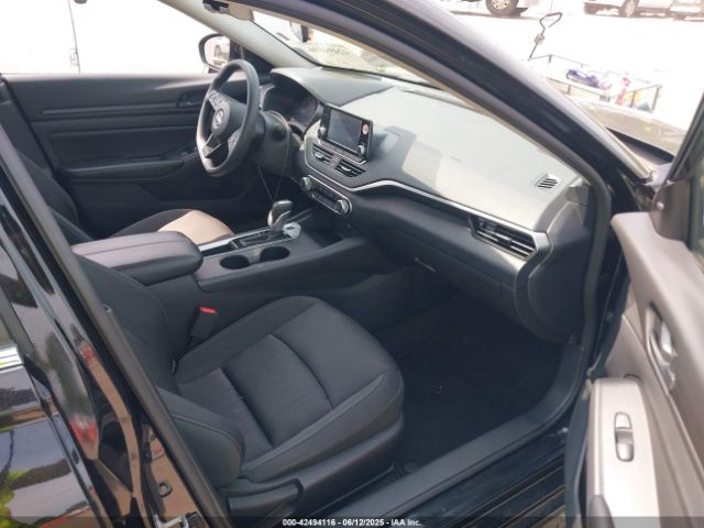 1N4BL4BVXPN422733 Nissan Altima S Fwd