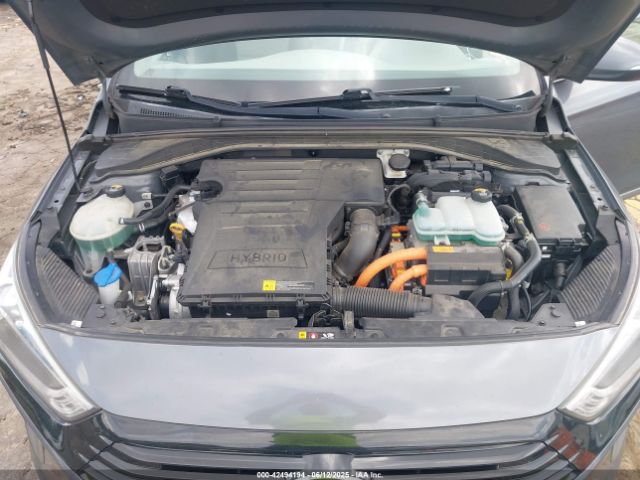 2017 HYUNDAI IONIQ HYBRID KMHC75LC0HU047704 Photo 9