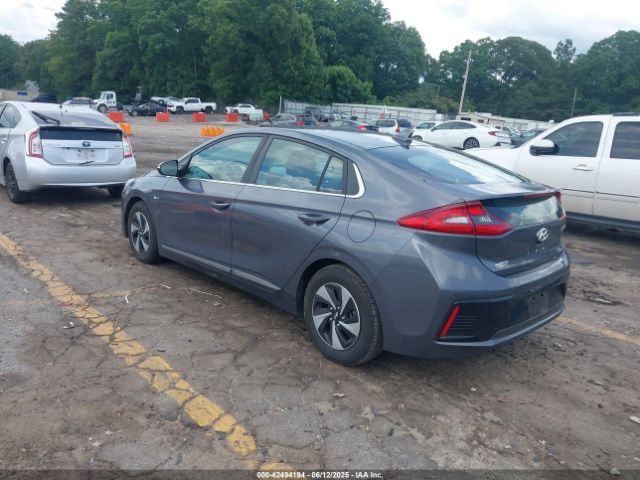 2017 HYUNDAI IONIQ HYBRID KMHC75LC0HU047704 Photo 2