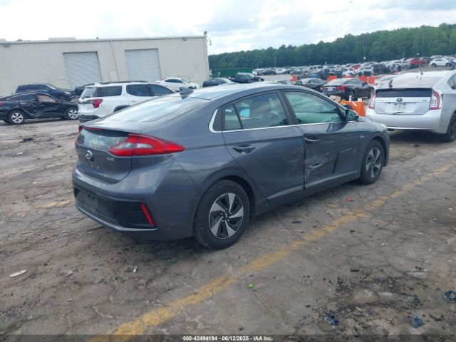2017 HYUNDAI IONIQ HYBRID KMHC75LC0HU047704 Photo 3