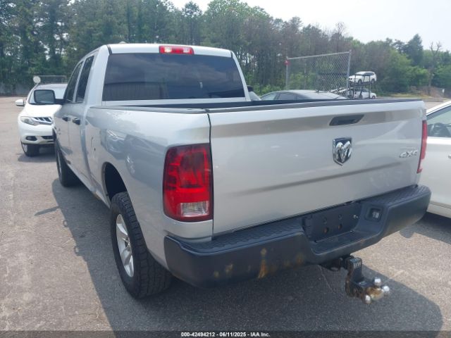 2018 RAM 1500 1C6RR7FM1JS238310 Photo 2
