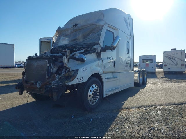 Продаж на аукціоні авто 2023 Freightliner New Cascadia 126, vin: 3AKJHHDRXPSUM7235, номер лоту: 42494299
