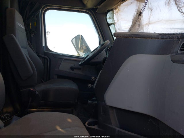 Продаж на аукціоні авто 2023 Freightliner New Cascadia 126, vin: 3AKJHHDRXPSUM7235, номер лоту: 42494299