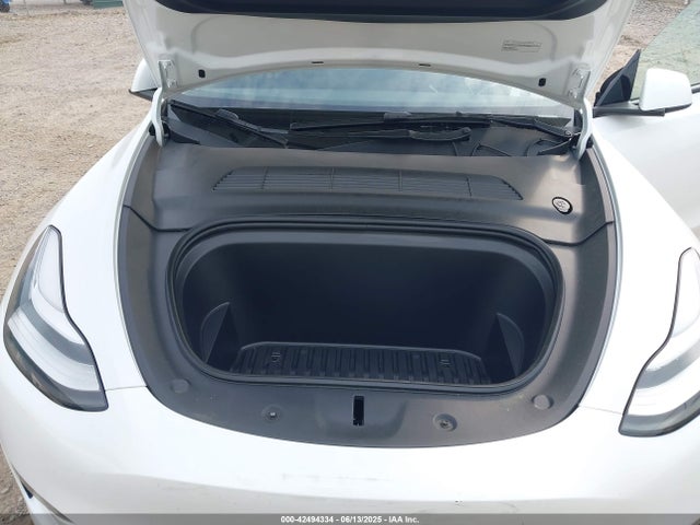 2023 TESLA MODEL Y 7SAYGDEE6PA135196 Photo 9
