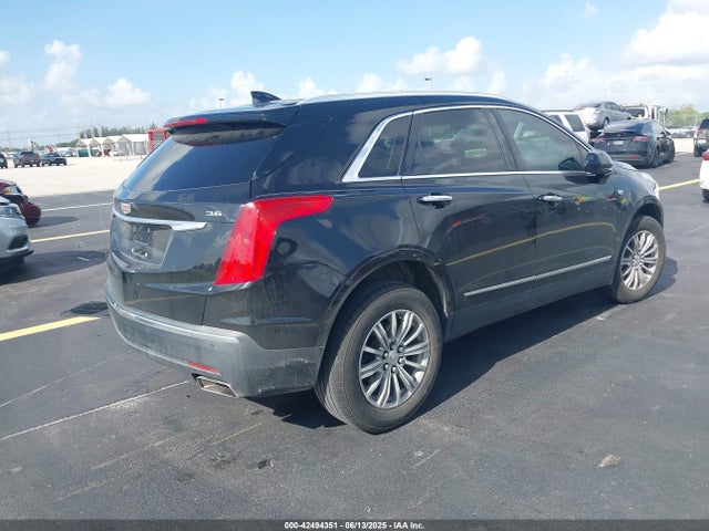 2017 CADILLAC XT5 1GYKNBRS5HZ106391 Photo 3