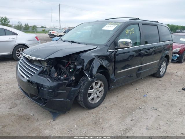 2010 CHRYSLER TOWN & COUNTRY 2A4RR8DX9AR398295 Photo 1