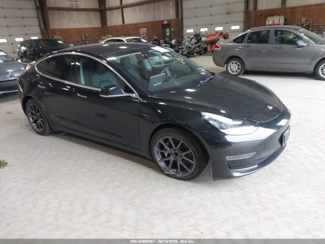 2019 TESLA MODEL 3 5YJ3E1EA1KF297953 Photo 0