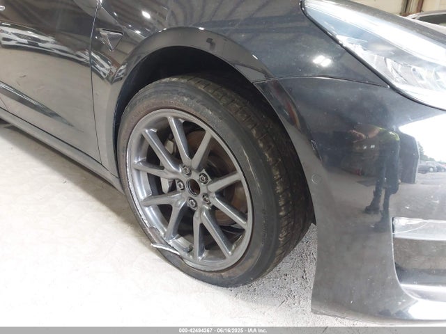 5YJ3E1EA1KF297953 Tesla MODEL 3