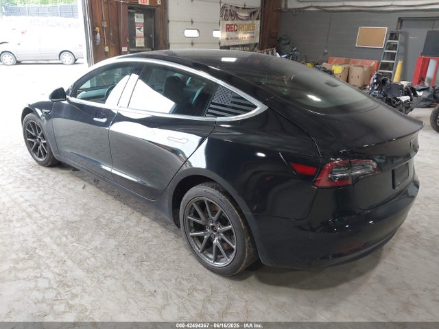 2019 TESLA MODEL 3 5YJ3E1EA1KF297953 Photo 2