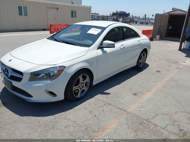 Mercedes-Benz m270 2018 WDDSJ4EB3JN580877 Image 2