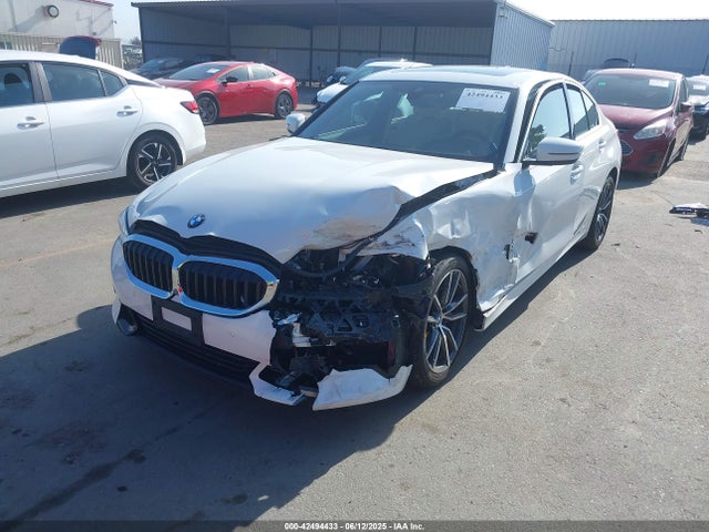 BMW 2020 2020 3MW5R1J09L8B27613 Image 2