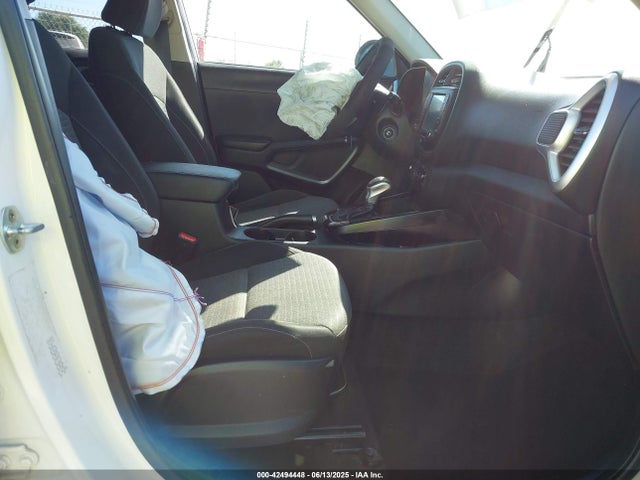 KNDJ23AU3L7038254 KIA mpi nu