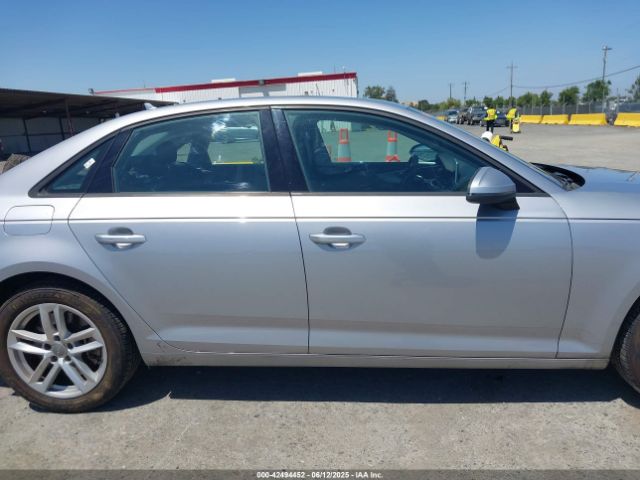WAUANAF4XHN028308 Audi A4