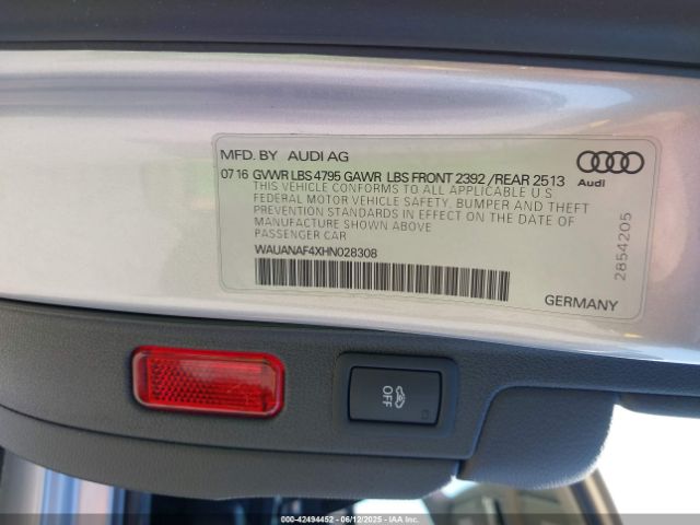 WAUANAF4XHN028308 Audi A4