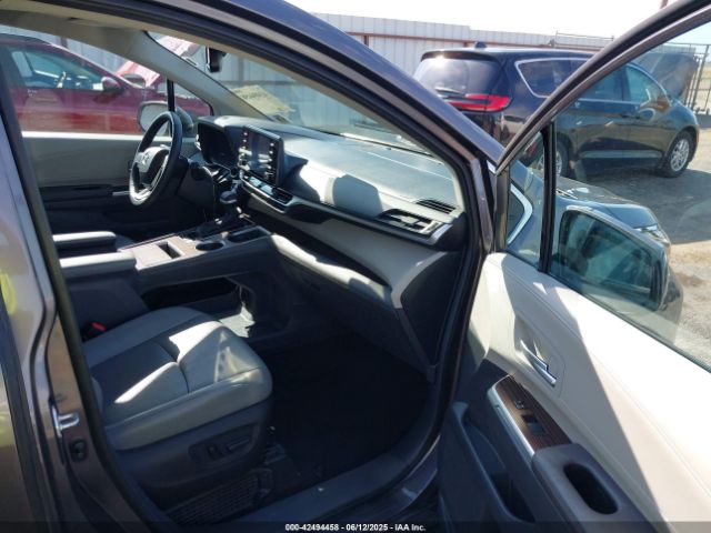 2024 TOYOTA SIENNA 5TDYRKEC8RS205549 Photo 4