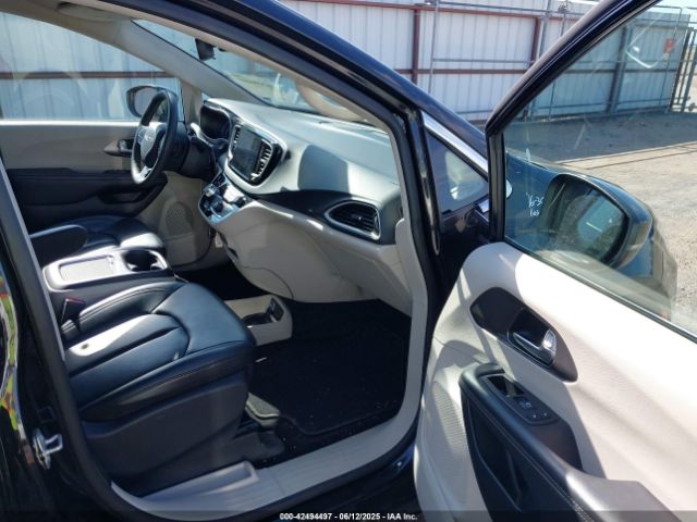 2023 CHRYSLER PACIFICA 2C4RC1BG6PR627199 Photo 4