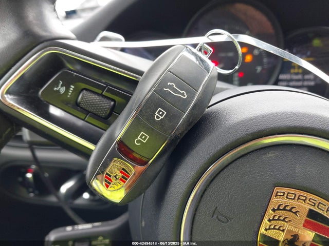 2024 PORSCHE MACAN WP1AA2A58RLB02017 Photo 10