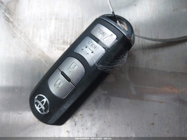 3MYDLBYV3HY171526 Toyota p5v