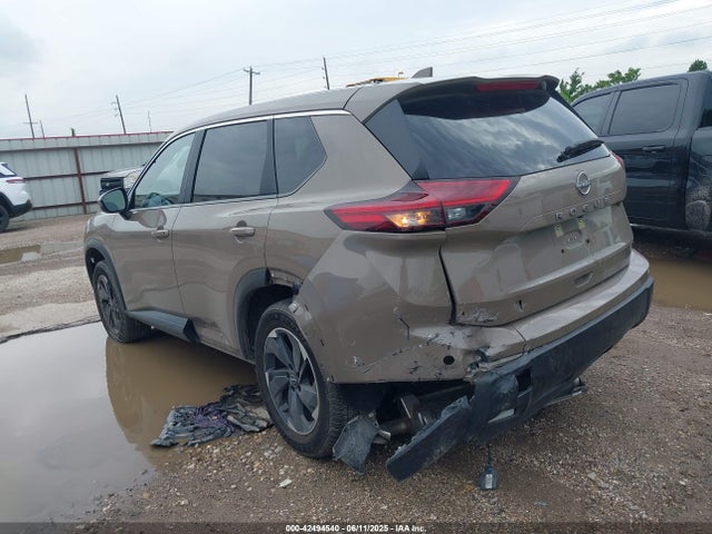 JN8BT3BA5SW008025 Nissan Rogue Sv Fwd