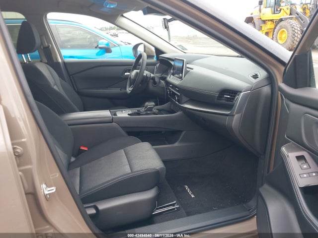 JN8BT3BA5SW008025 Nissan Rogue Sv Fwd