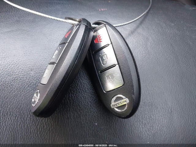 JN8AF5MR7GT604070 Nissan 2016