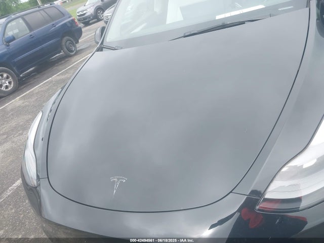 2023 TESLA MODEL Y 7SAYGDEE8PF796571 Photo 9