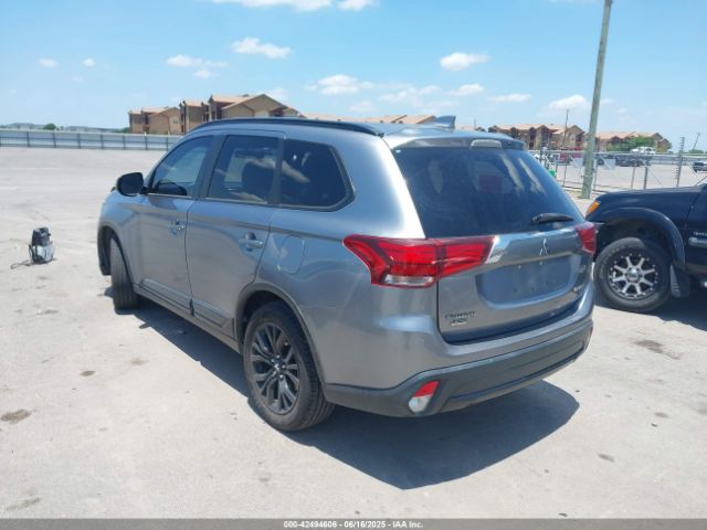 2018 MITSUBISHI OUTLANDER JA4AD3A33JZ020320 Photo 2